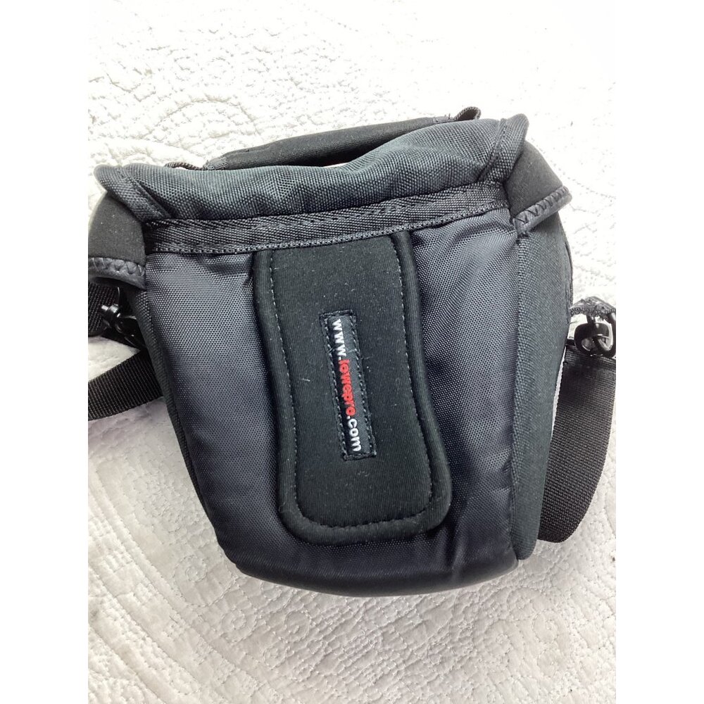 Lowepro Black Compact Camera Shoulder Bag With Adjustable Strap*EUC